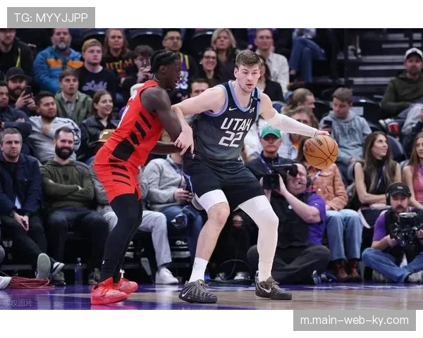 开拓者单节狂轰40分 三分如雨击溃爵士防线 开拓者单节狂轰40分 三分如雨击溃爵士防线